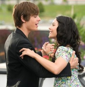 hsm3-interview-vanessa-hudgens-zac-efron-dancing-hsm3